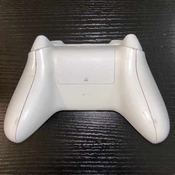 Microsoft Xbox One Series X S Wireless Controller Model 1914 White - Picture 4 of 5